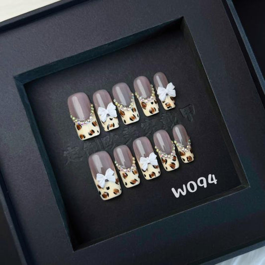 Handmade press on nail W094