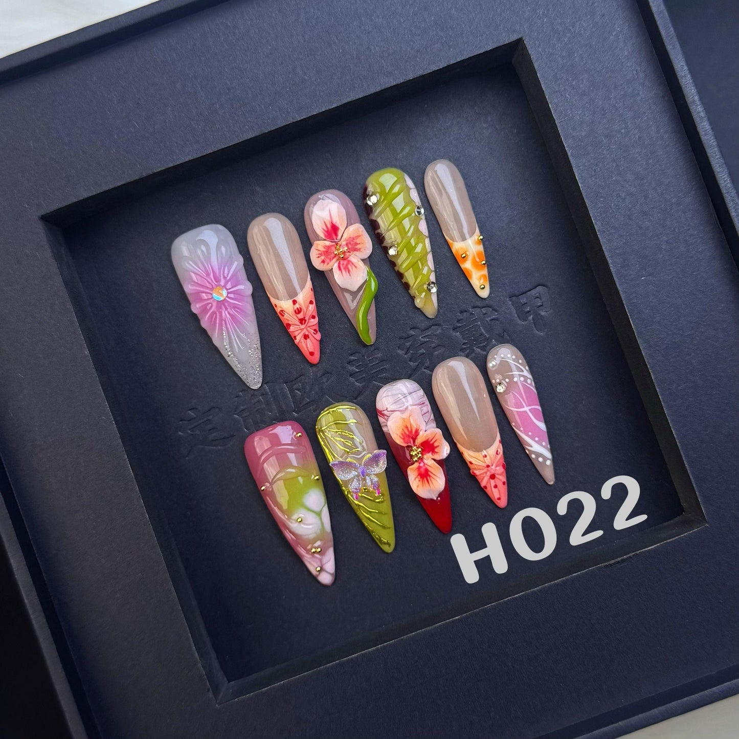 Handmade press on nail H022