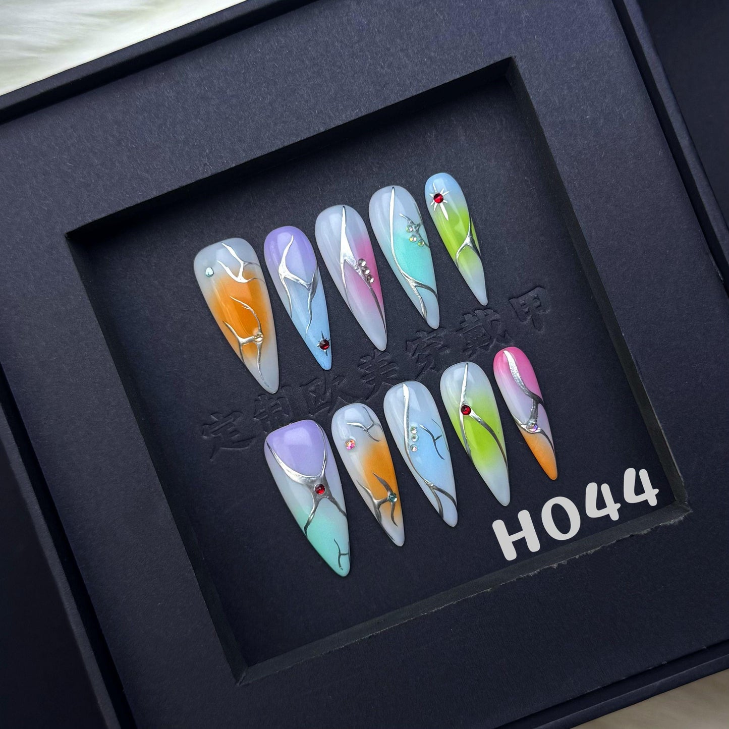 Handmade press on nail H044