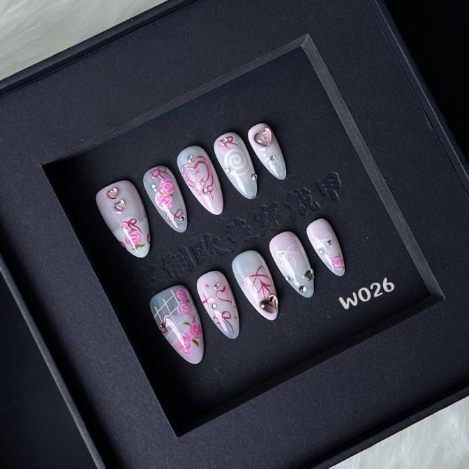 Handmade press on nail W026