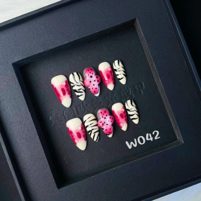 Handmade press on nail W042