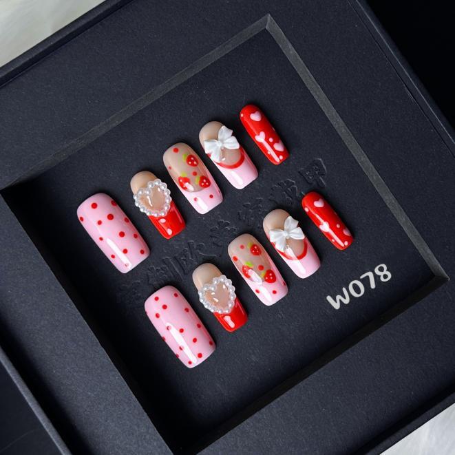 Handmade press on nail W078