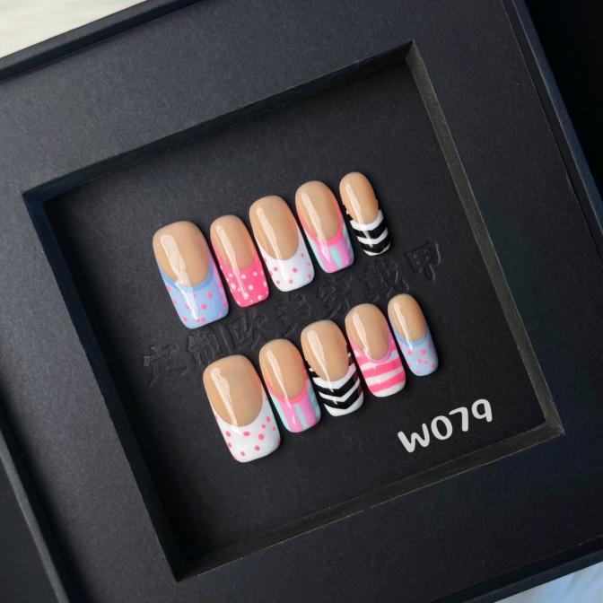 Handmade press on nail W079