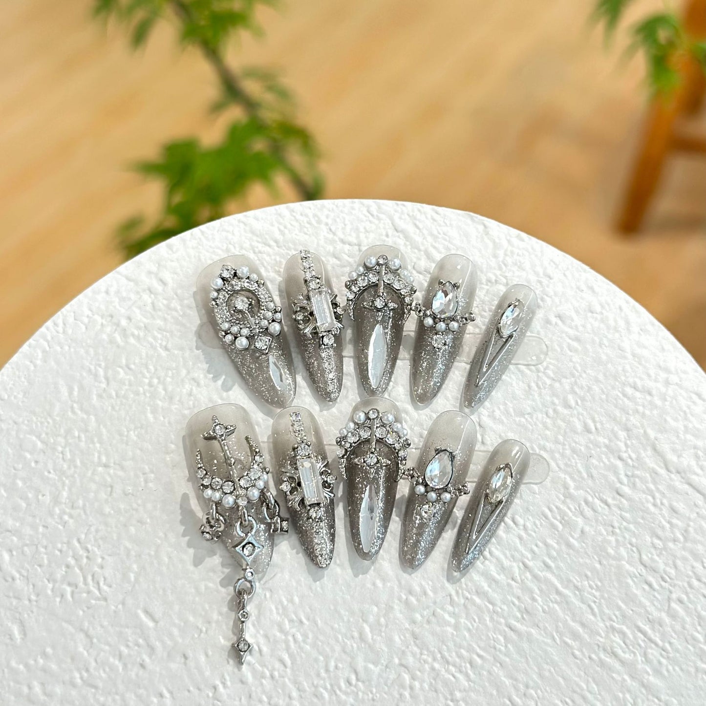 Handmade Press On Nails B001