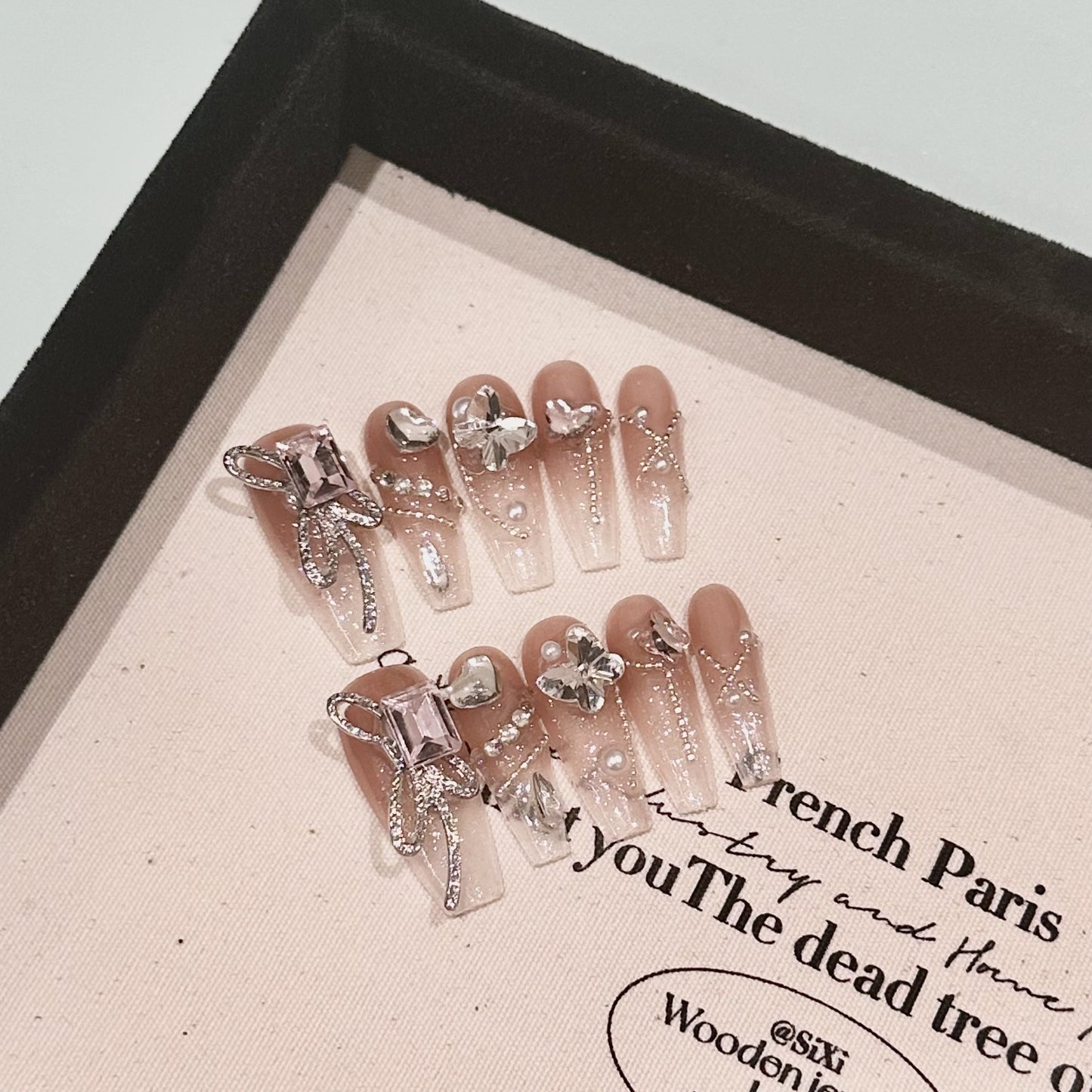 Handmade Press On Nails B084