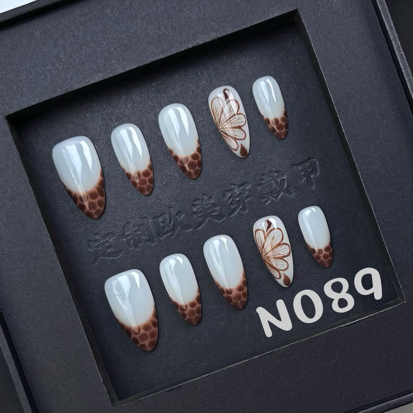 Handmade press on nail N089