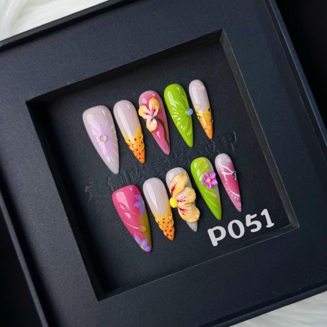 Handmade press on nail P051
