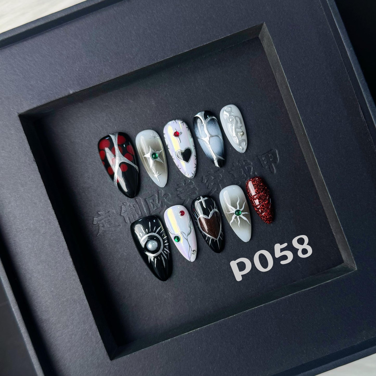 Handmade press on nail P058