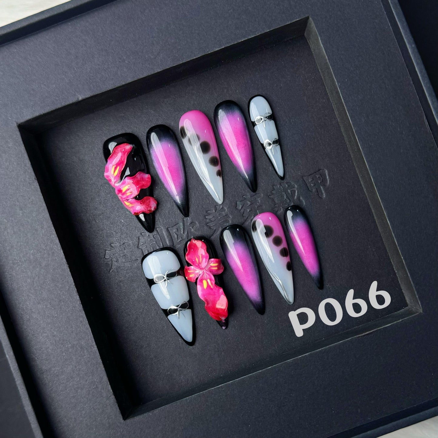 Handmade press on nail P066