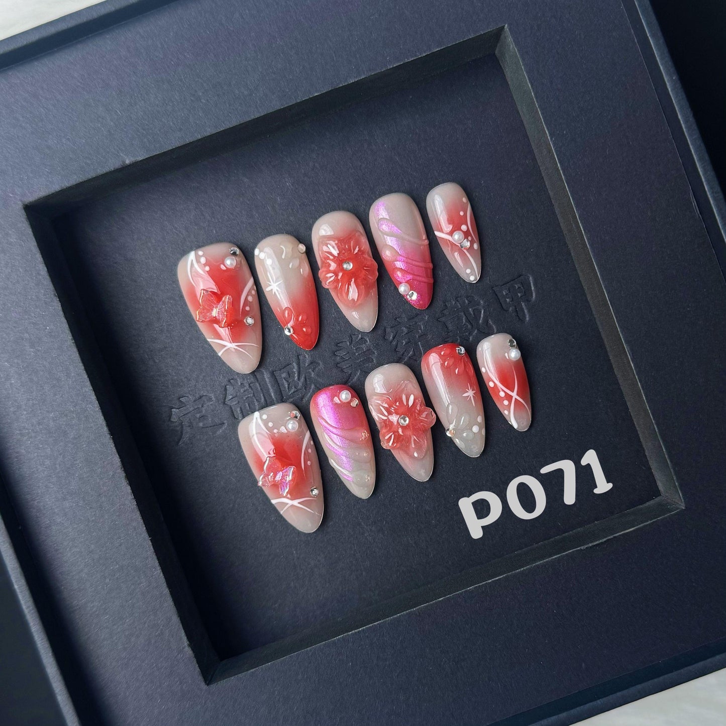 Handmade press on nail P071