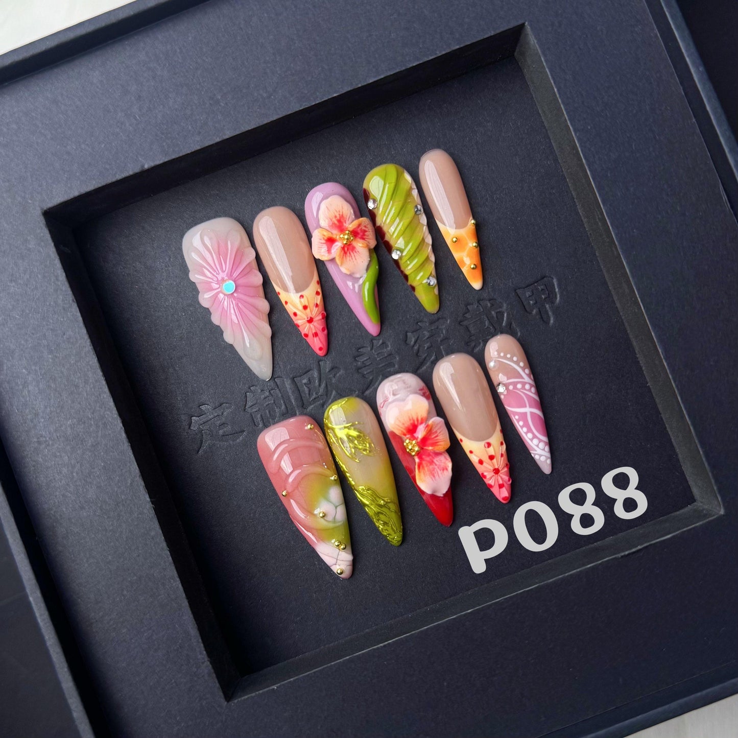 Handmade press on nail P088