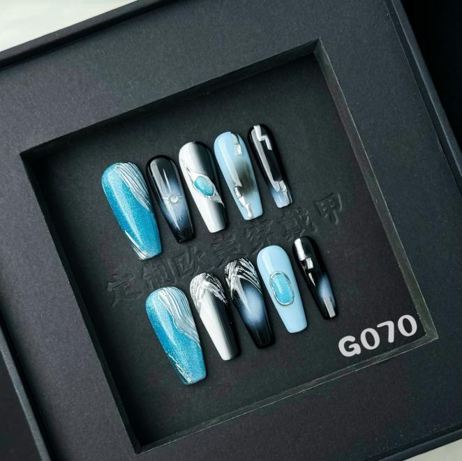 Handmade press on nail G070