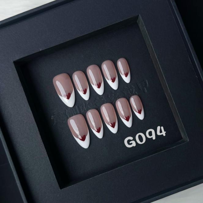 Handmade press on nail G094