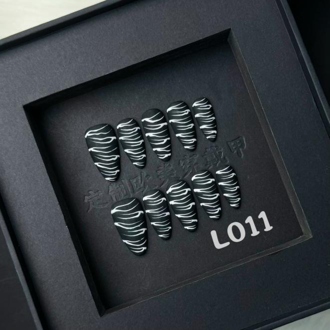 Handmade press on nail L011